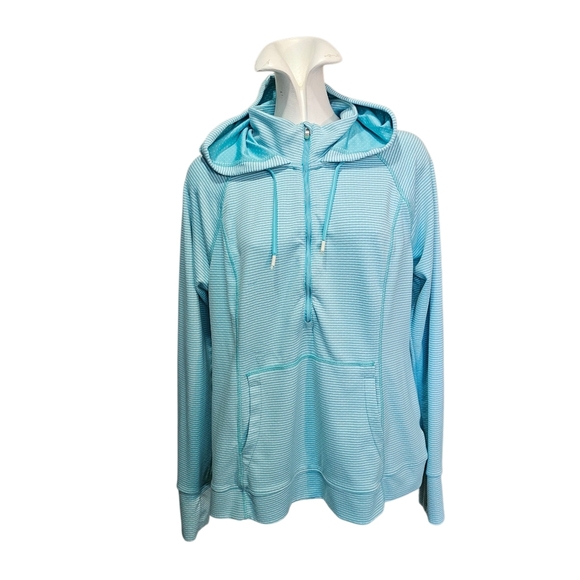 Soft Light Weight Hoodie With Stripes and Polka Dots - Picture 2 of 8